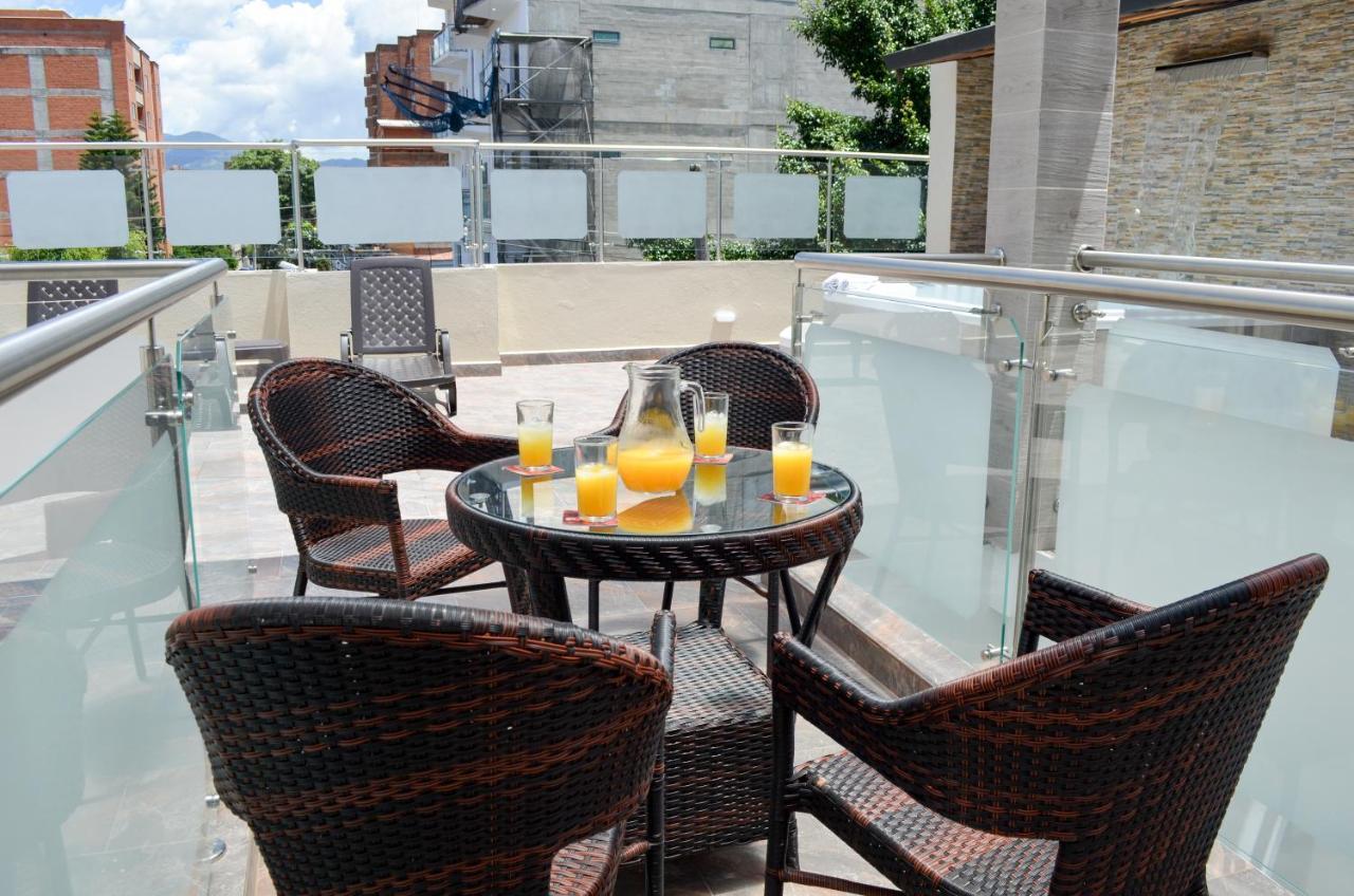 Hotel Parque 70 Меделин Екстериор снимка