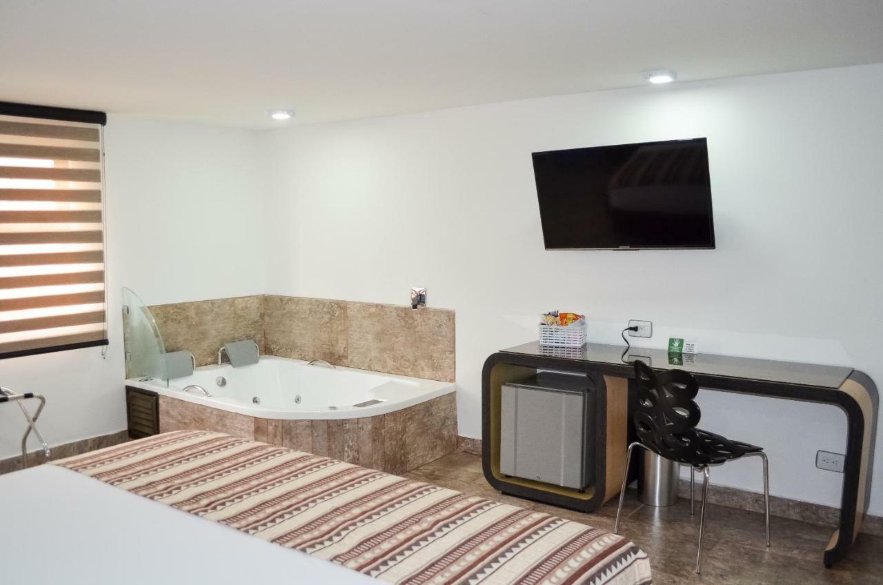 Hotel Parque 70 Меделин Екстериор снимка
