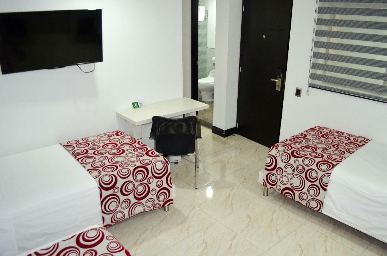 Hotel Parque 70 Меделин Екстериор снимка