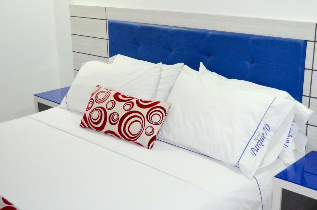 Hotel Parque 70 Меделин Екстериор снимка